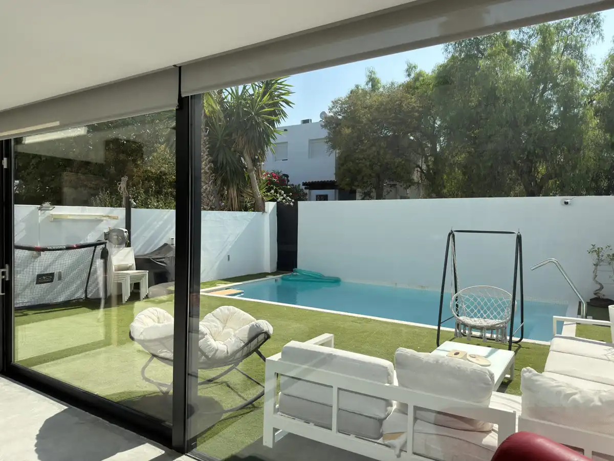 Adossat amb piscina en venda a Nueva Andalucía, imagen 2