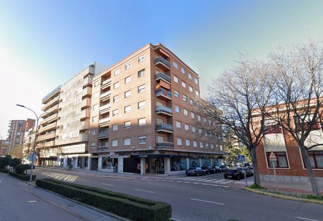 Local comercial en Venta en Av Pío XII en Hospital - Nuevo Centro de Talavera de la Reina