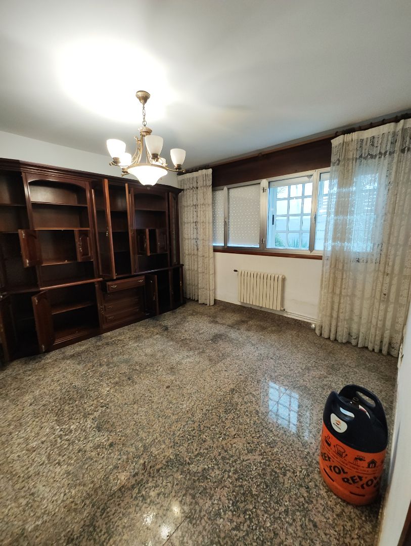 Casa adosada en venda en Santiago de Compostela  amb Calefacció, Parquet i Terrassa