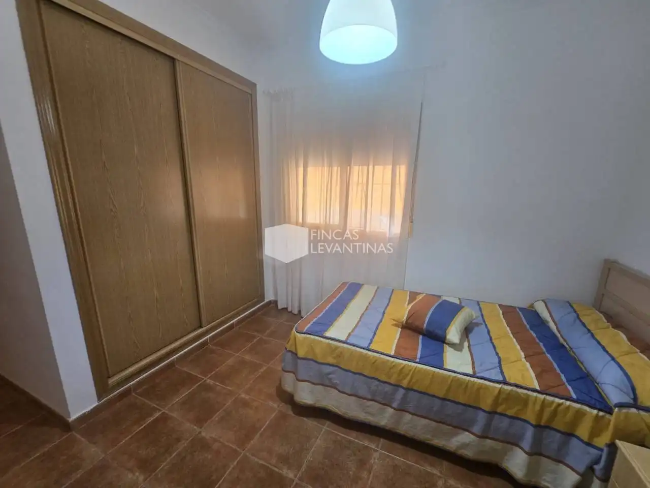 Dormitori de Casa o xalet en venda en Alicante / Alacant amb Jardí privat, Terrassa i Piscina