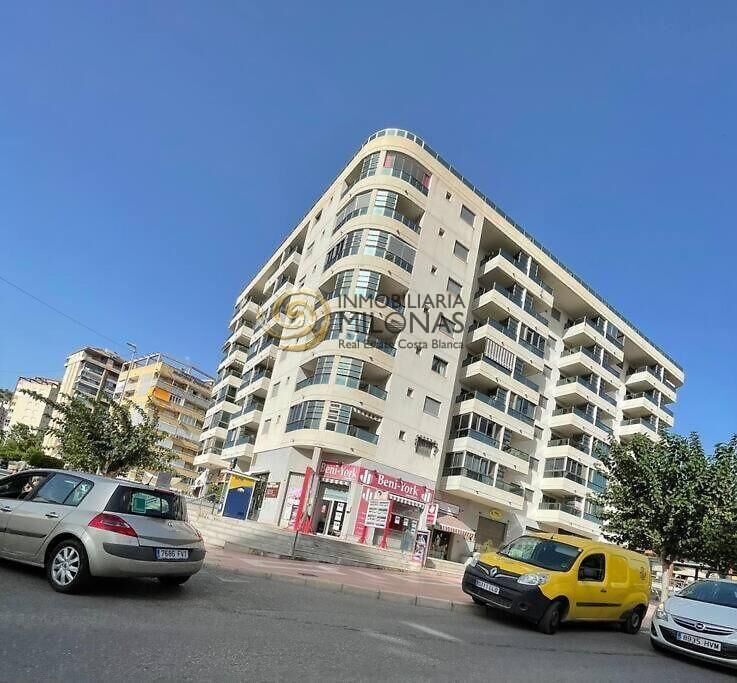 Vista exterior de Apartament en venda en Villajoyosa / La Vila Joiosa amb Aire condicionat, Calefacció i Jardí privat