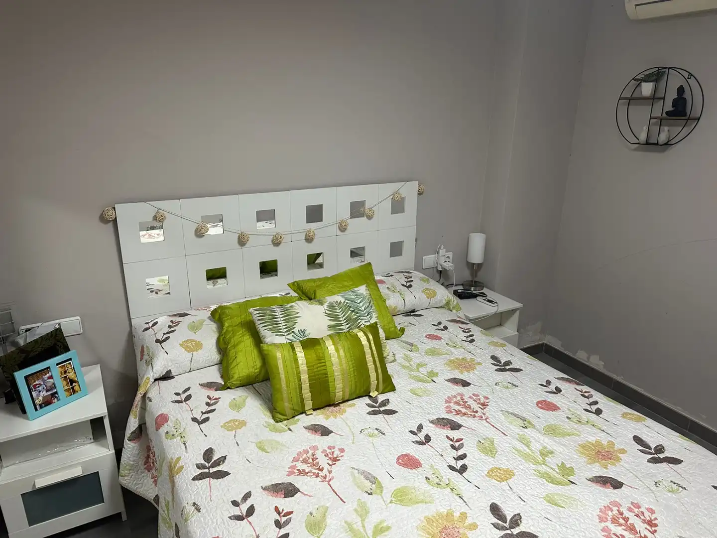 Habitación de Piso en venta en Sevilla con Aire acondicionado y Amueblado