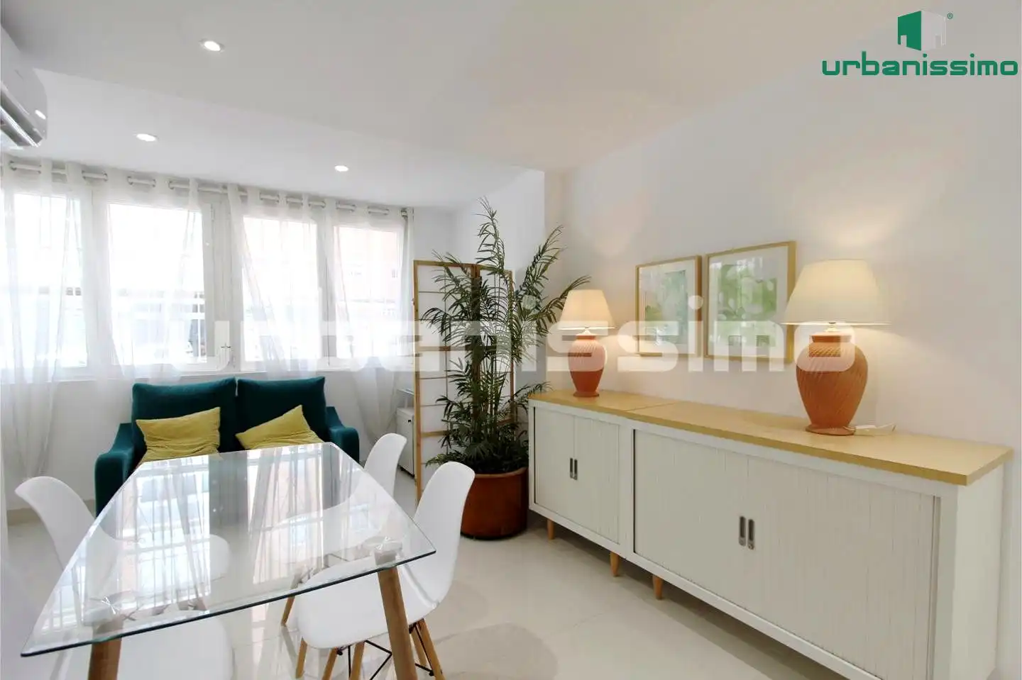 Living room of Apartments for rent in Madrid  with Air Conditioner, Heating and Furnished
