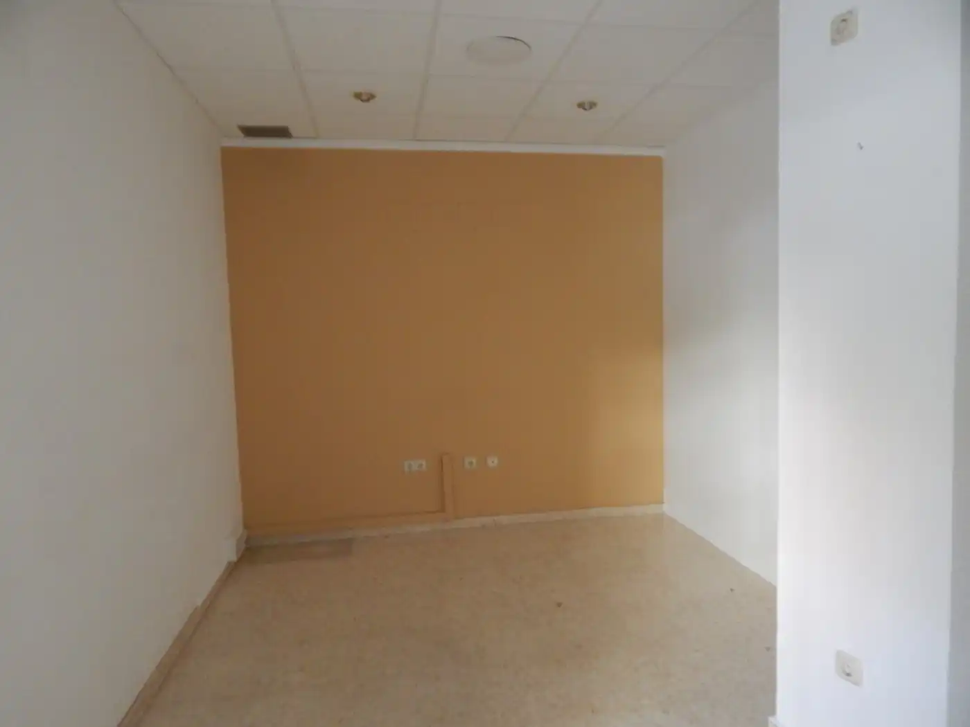Business premises for sale in Sant Josep - Zona Hospital, imagen 17