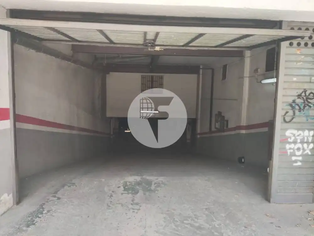 Parkplatz zum Verkauf in Col.legis Nous, imagen 7