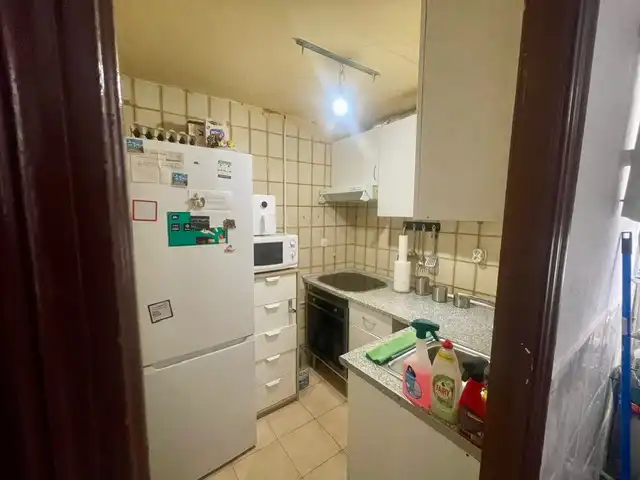 Cocina de Piso en venta en L'Hospitalet de Llobregat con Parquet y Amueblado