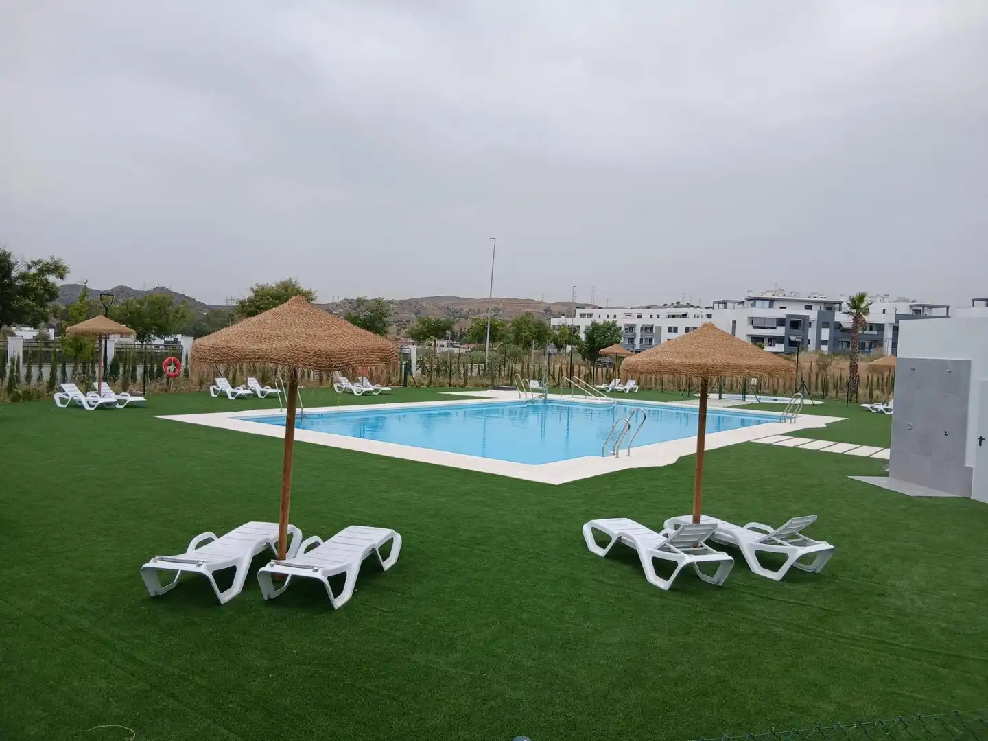 Piscina de Piso en venta en Málaga con Aire acondicionado, Jardín privado y Terraza