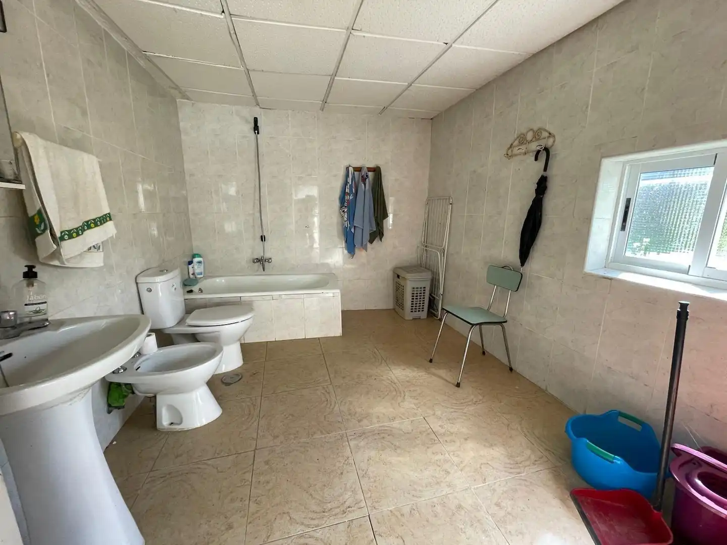 Bany de Casa o xalet en venda en Hinojal amb Traster i Balcó
