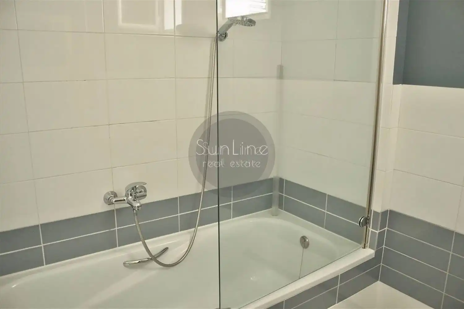 Badezimmer von Wohnung zur Miete in El Pla del Real