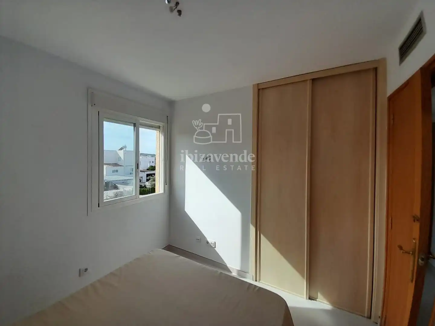 Habitación de Piso en venta en Sant Josep de sa Talaia con Aire acondicionado, Calefacción y Terraza