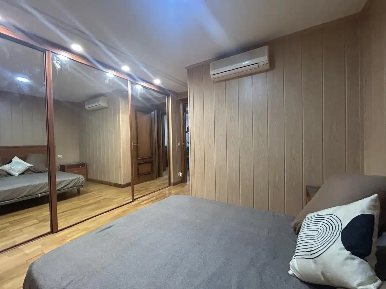 Bedroom of Flat for sale in Valtierra  with Air Conditioner, Parquet flooring and Storage room