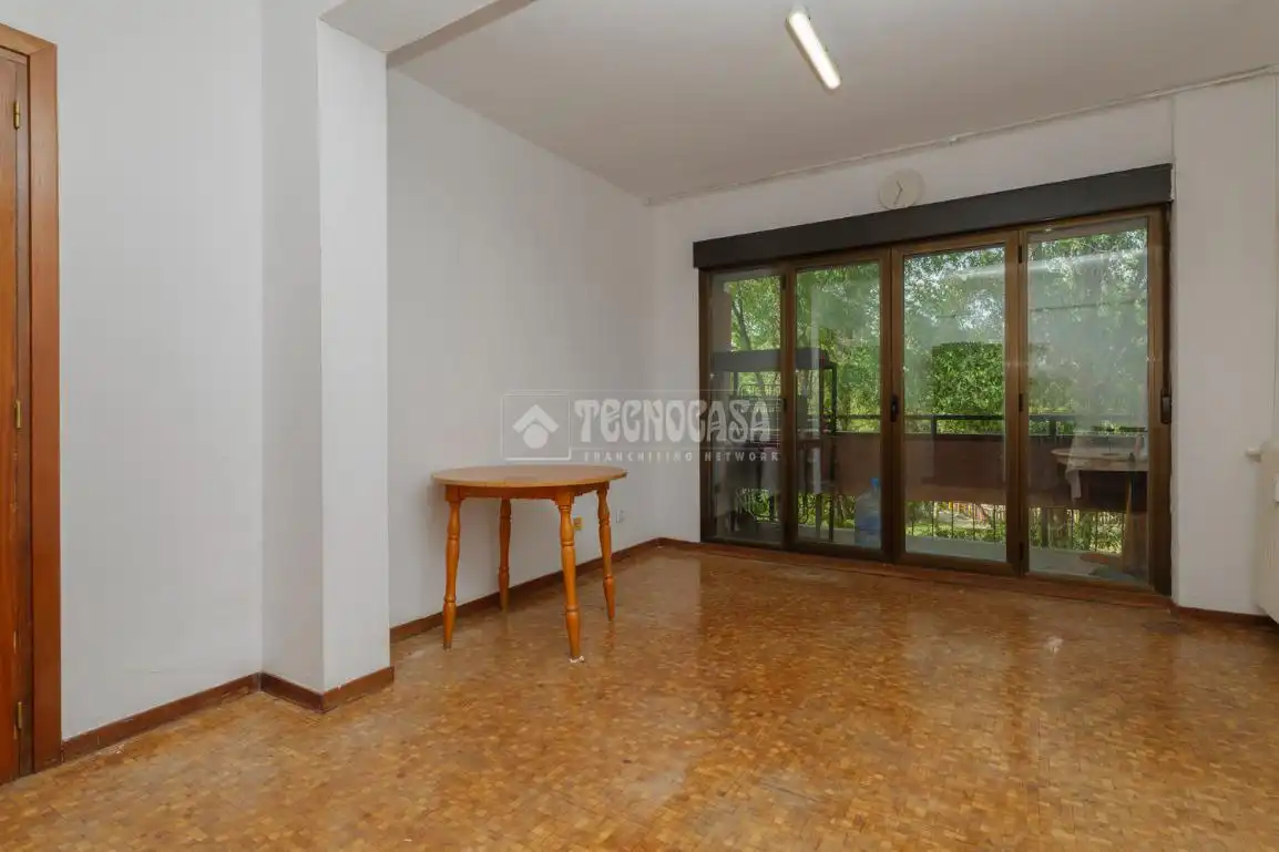 Bedroom of Flat for sale in Madrid  with Heating, Parquet flooring and Terrace