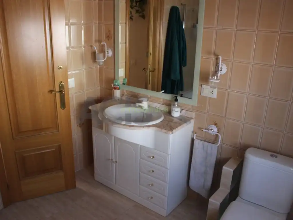 Baño de Casa o chalet en venta en Tous con Terraza y Piscina