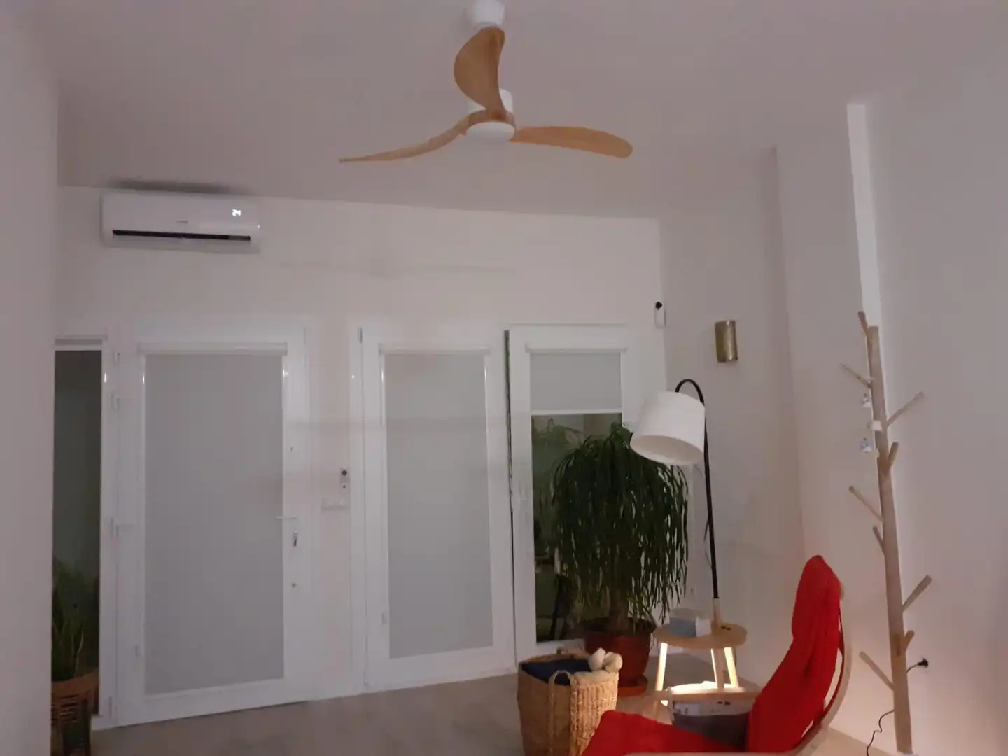 Sala d'estar de Planta baixa en venda en Castellón de la Plana / Castelló de la Plana amb Aire condicionat, Calefacció i Moblat