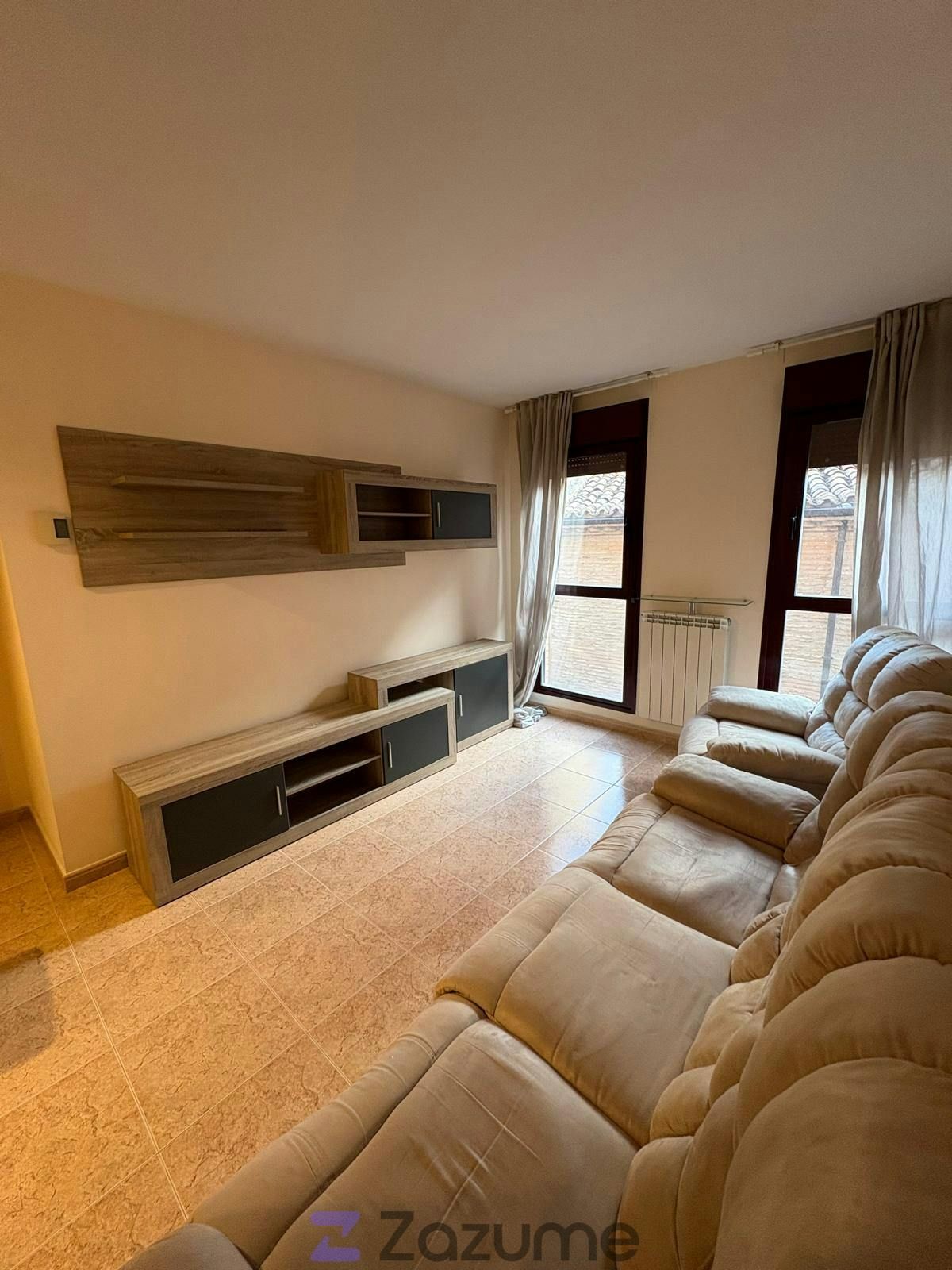 Sala de estar de Piso de alquiler en  Zaragoza Capital con Aire acondicionado, Terraza y Trastero