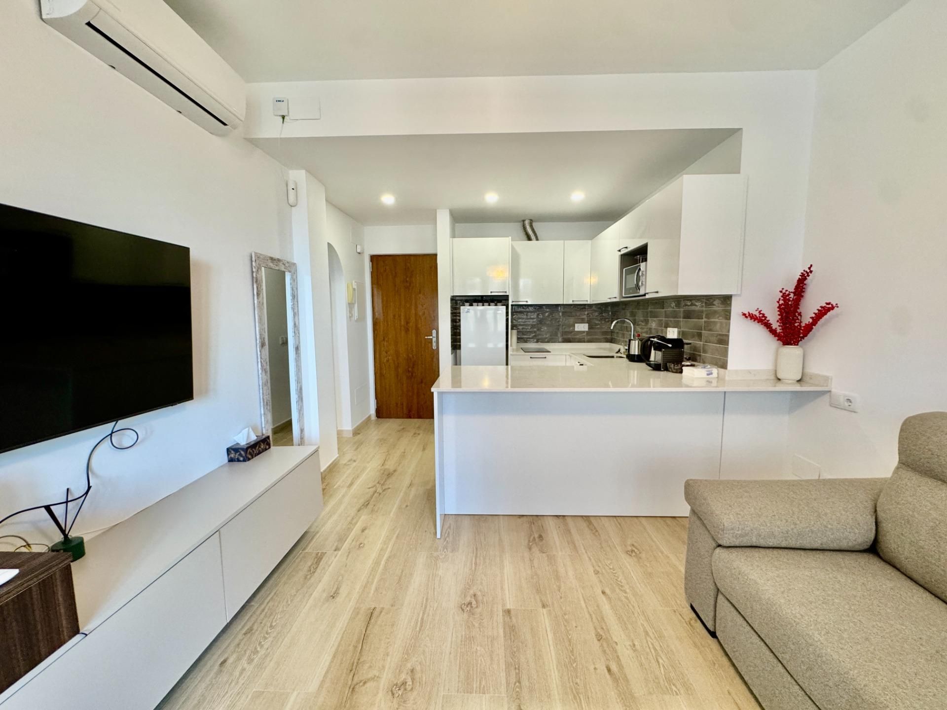Kitchen of Apartment for sale in Torremolinos