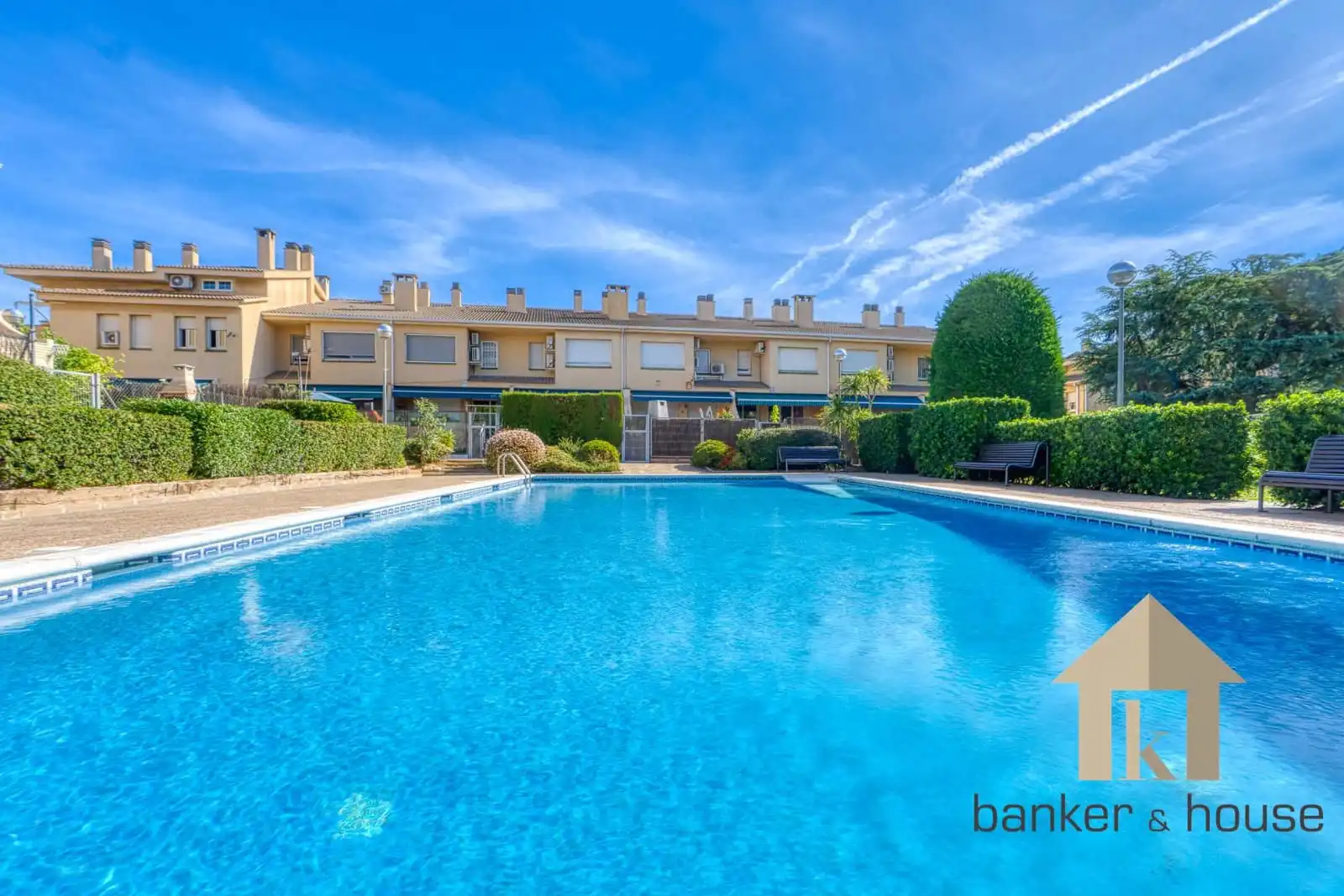 Flat with pool for sale in Can Serra