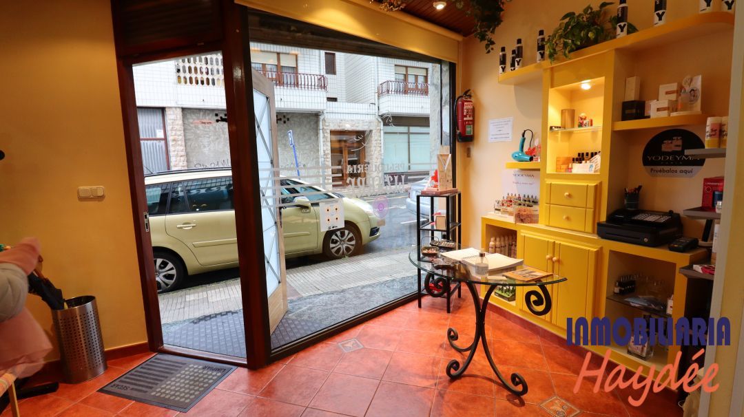 Vista exterior de Local en venda en Sopelana amb Moblat