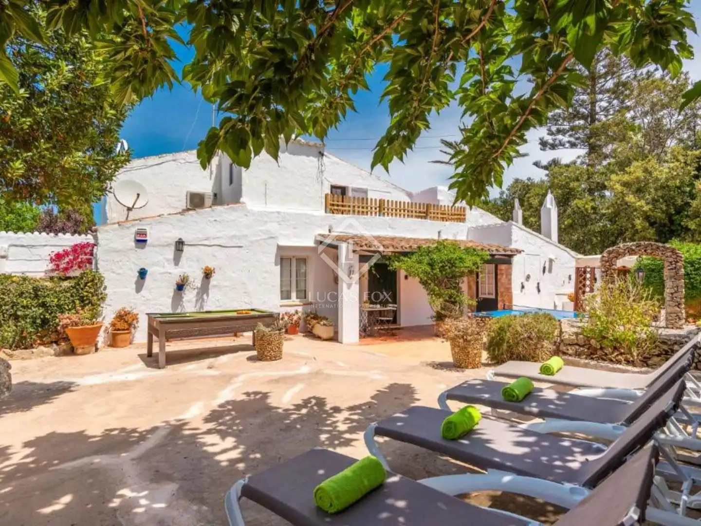 Villa mit Pool zum Verkauf in Es Castell poble
