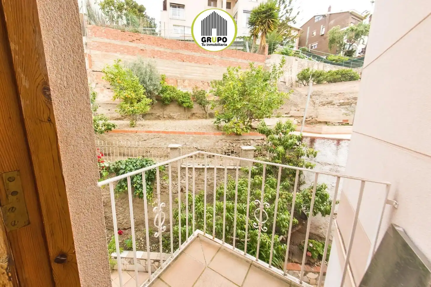 Terrassa de Casa o xalet en venda en Esplugues de Llobregat amb Calefacció i Jardí privat
