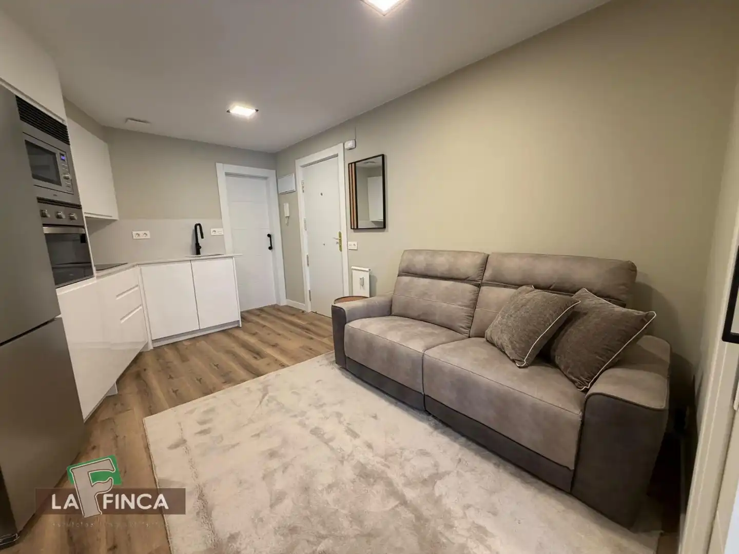 Apartamento de alquiler en Milán - Pumarín - Teatinos