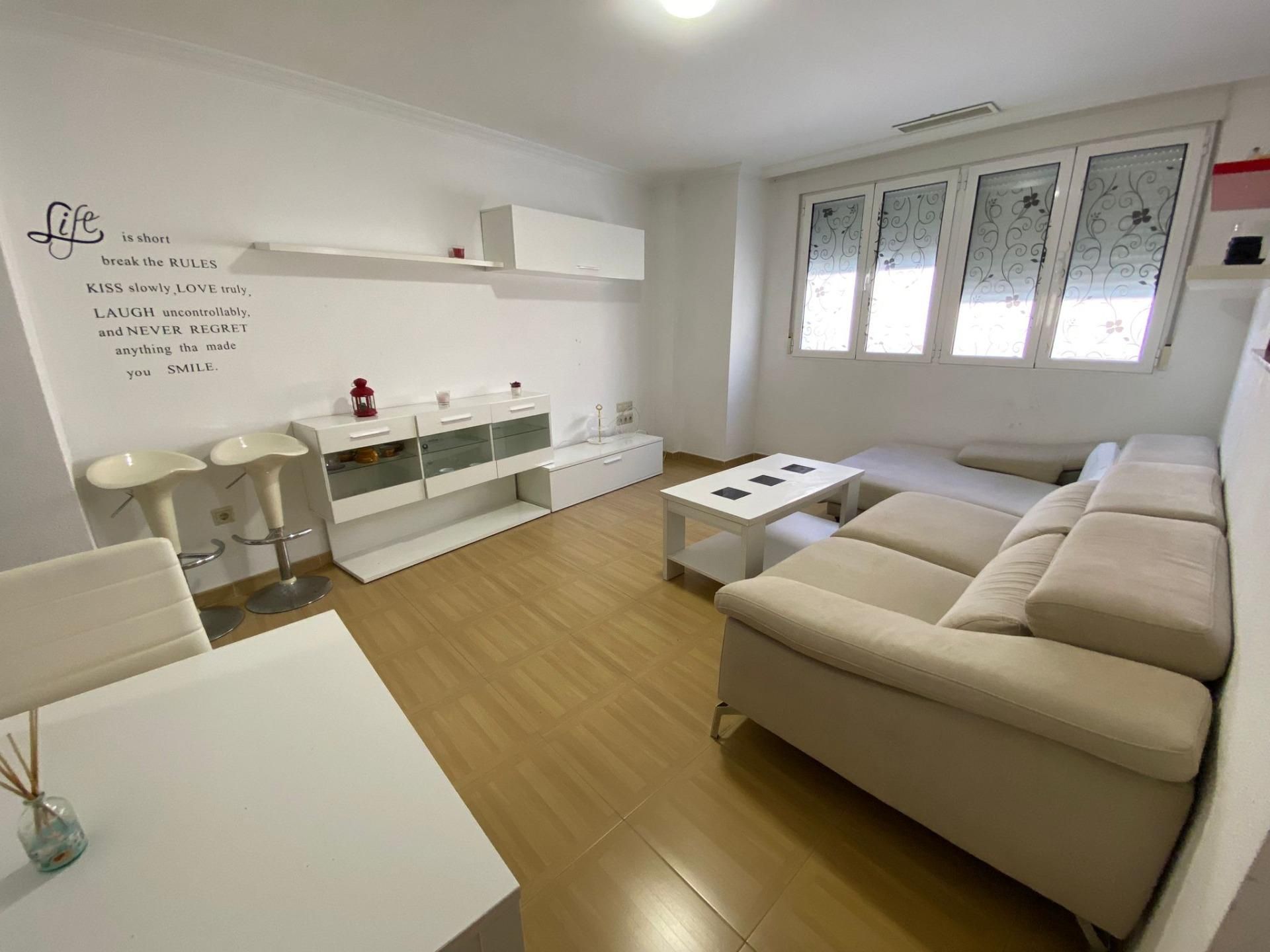 Living room of Flat to rent in Novelda  with Air Conditioner, Heating and Terrace