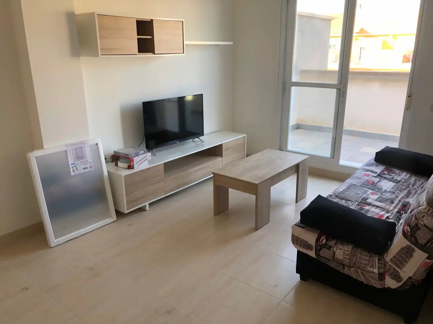 Sala de estar de Ático en venta en Roquetas de Mar con Aire acondicionado, Terraza y Amueblado
