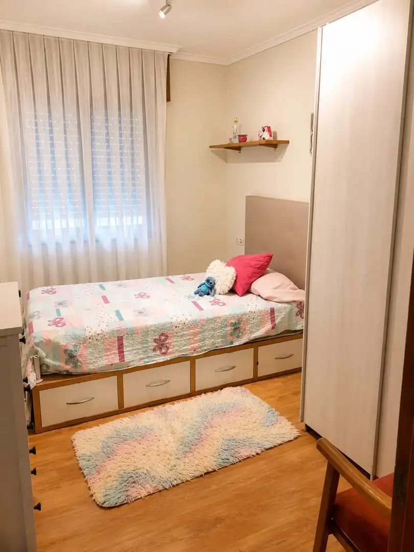 Bedroom of Flat for sale in Bilbao   with Heating and Balcony