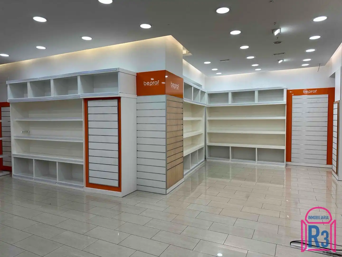 Business premises to rent in Guardia Civil - fachada a Plaza de La Pícara Justina, imagen 10