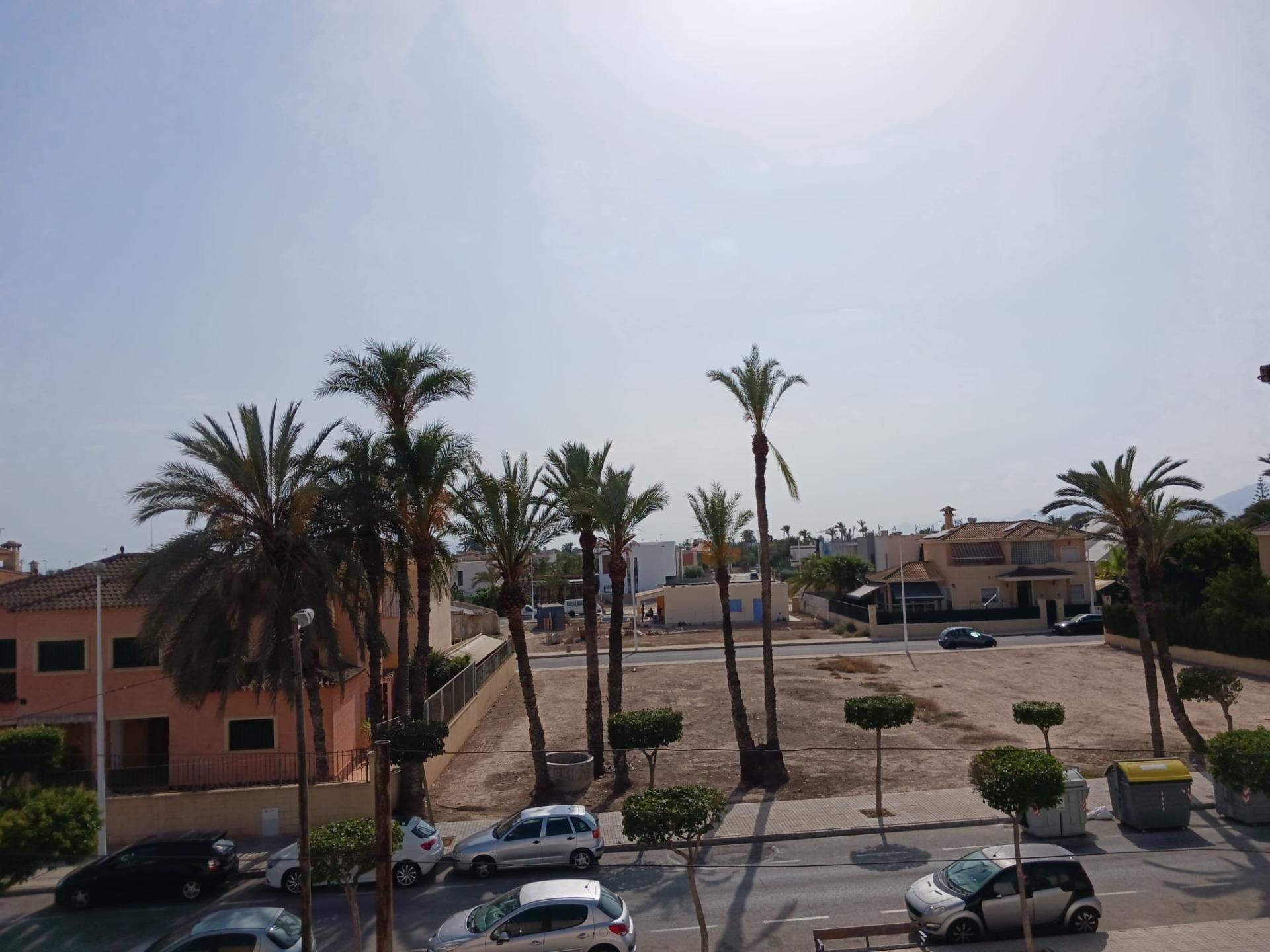 Vista exterior de Casa o xalet en venda en Elche / Elx amb Terrassa, Traster i Balcó