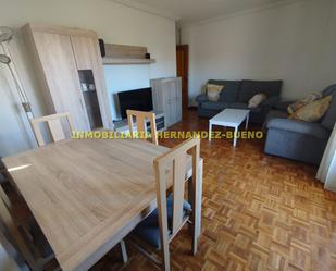 Living room of Flat to rent in Salamanca Capital  with Heating