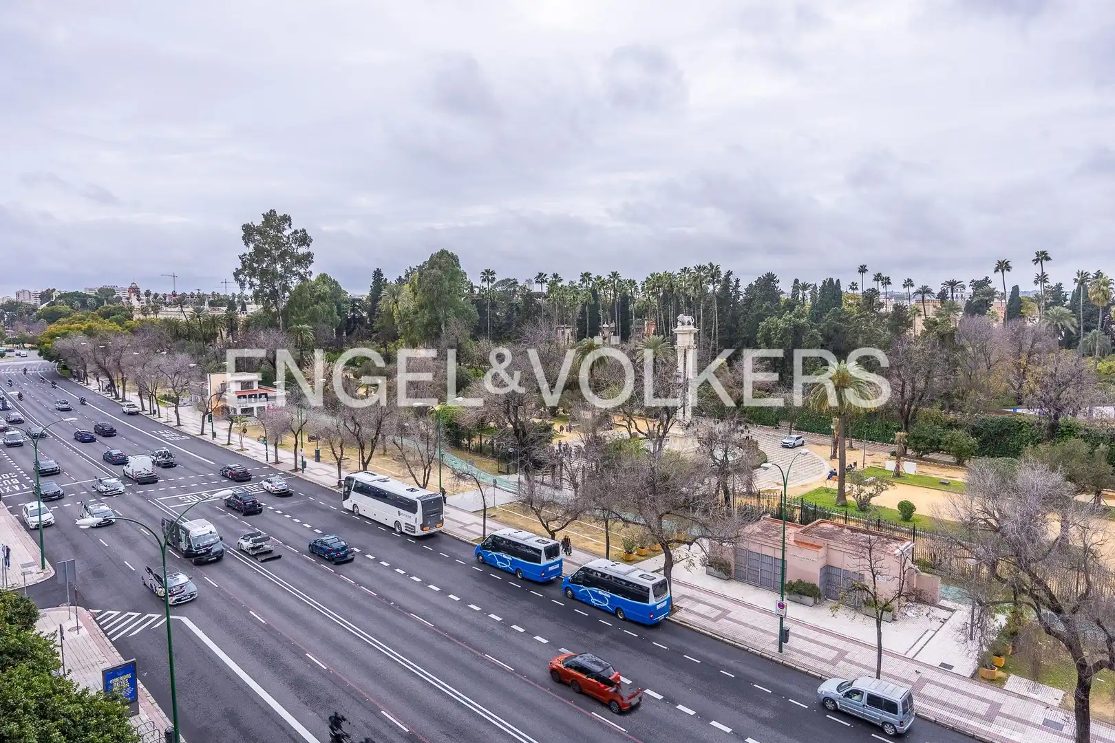 Vista exterior de Piso en venta en Sevilla con Aire acondicionado y Calefacción