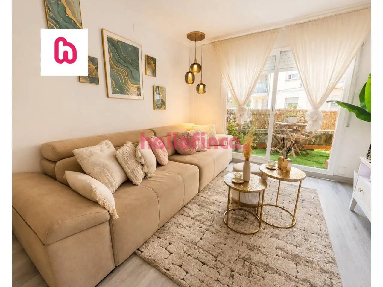 Flat with terrace for sale in Calle Font del Ferro