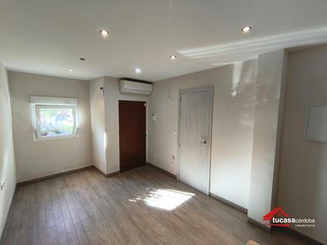 Rez-de-chaussée à vendre à Sur