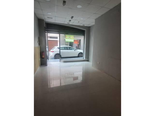 Local comercial en Alquiler en Calle Calle José Méndez-Hoyo en Centro Ciudad - El Carmen
