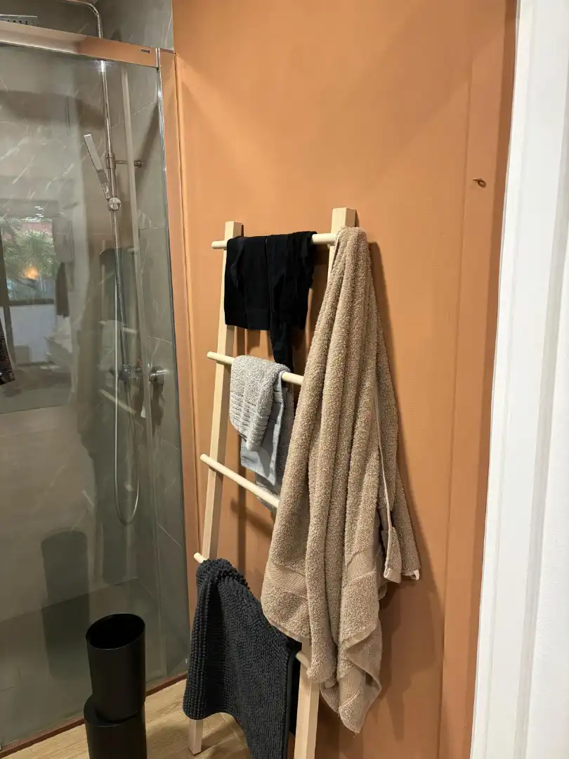 Badezimmer von Wohnung zum Verkauf in Barcelona mit Klimaanlage, Möbliert und Ofen