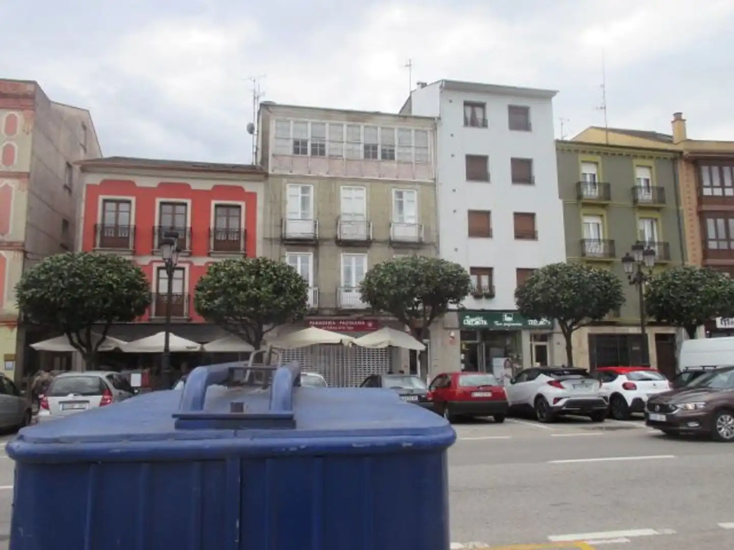 Vista exterior de Piso en venta en Vegadeo con Calefacción, Terraza y Trastero
