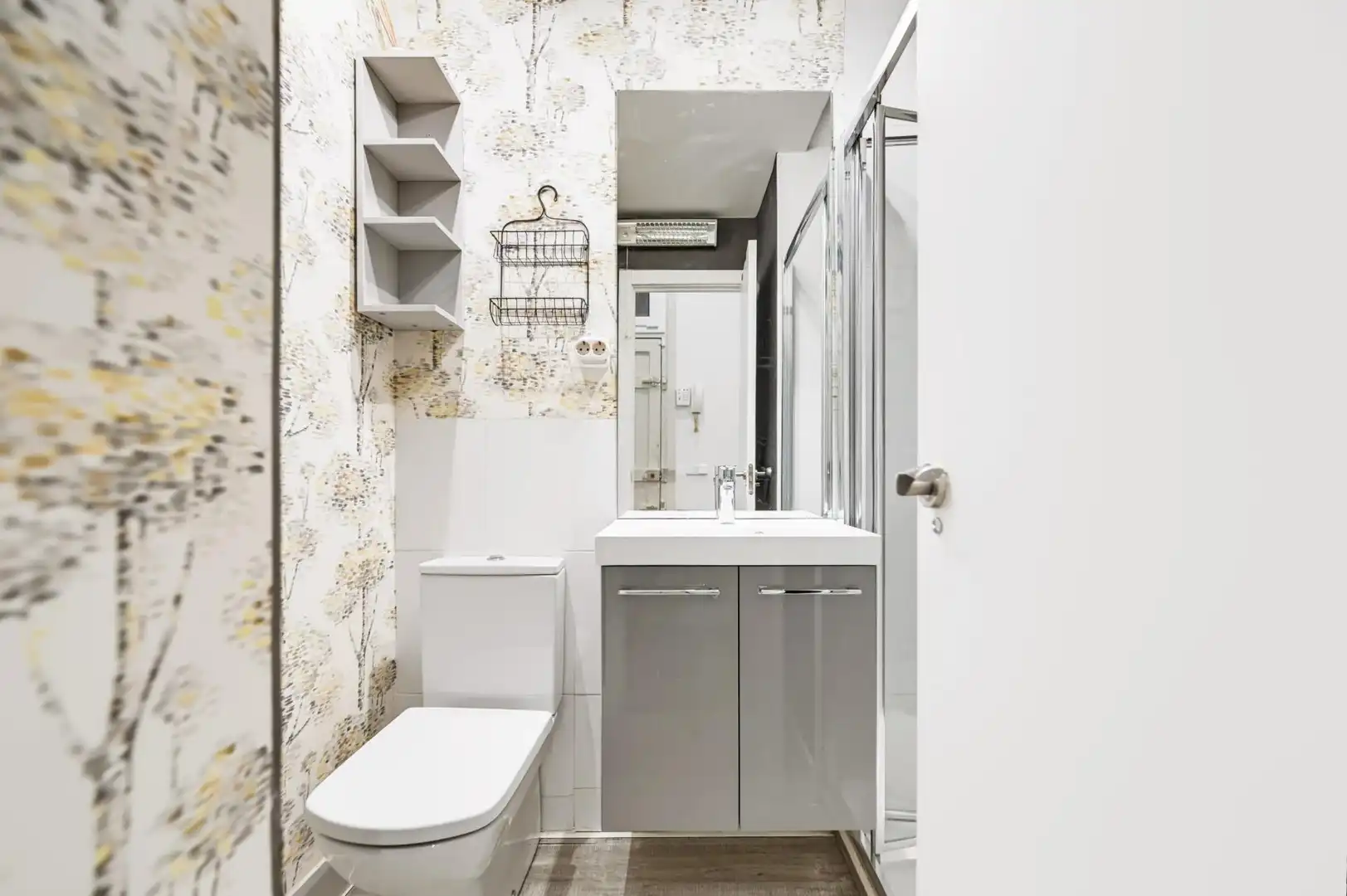 Badezimmer von Wohnungen zur Miete in Chamberí