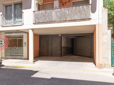 Individual en venda a Carrer d'Amadeu Vives
