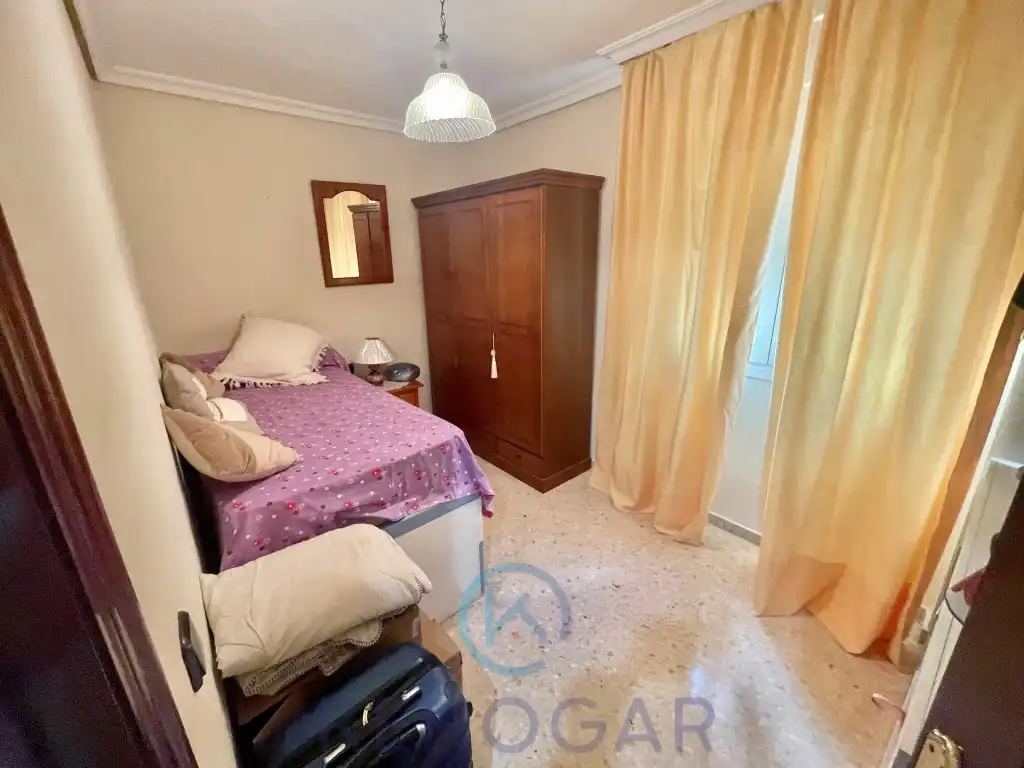 Bedroom of Flat for sale in Dos Hermanas