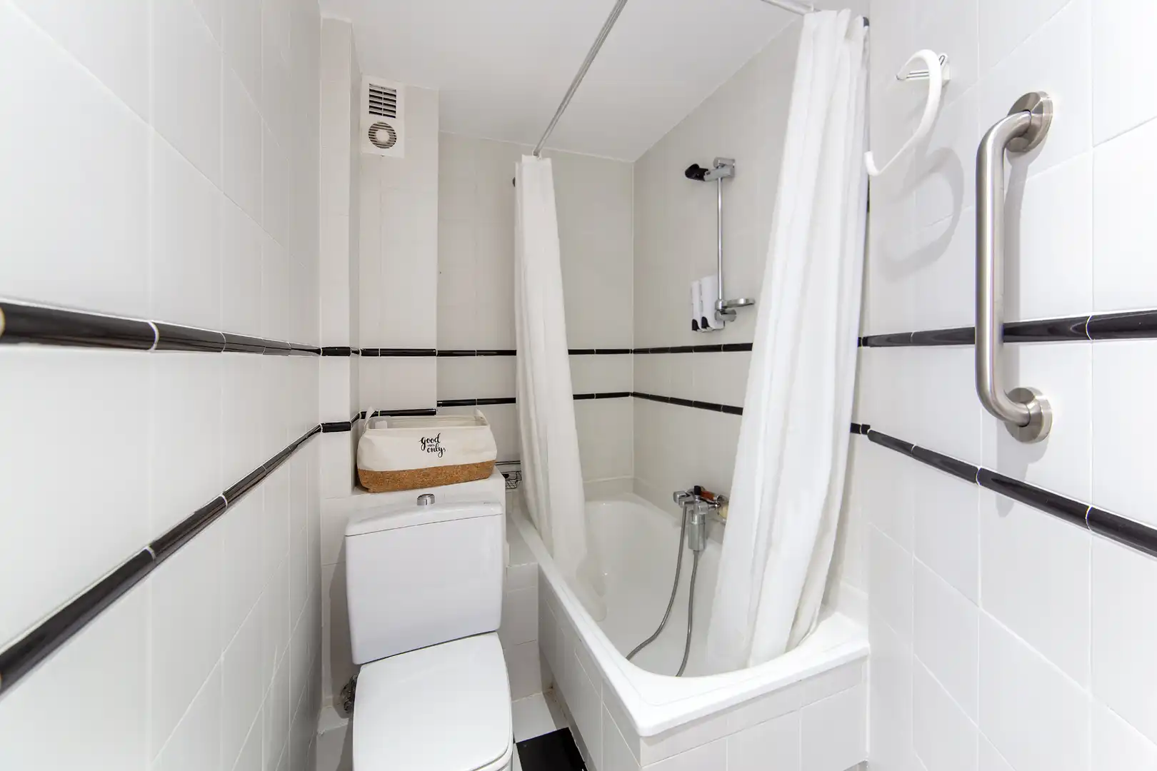 Baño de Piso en venta en Valencia con Aire acondicionado, Calefacción y Parquet