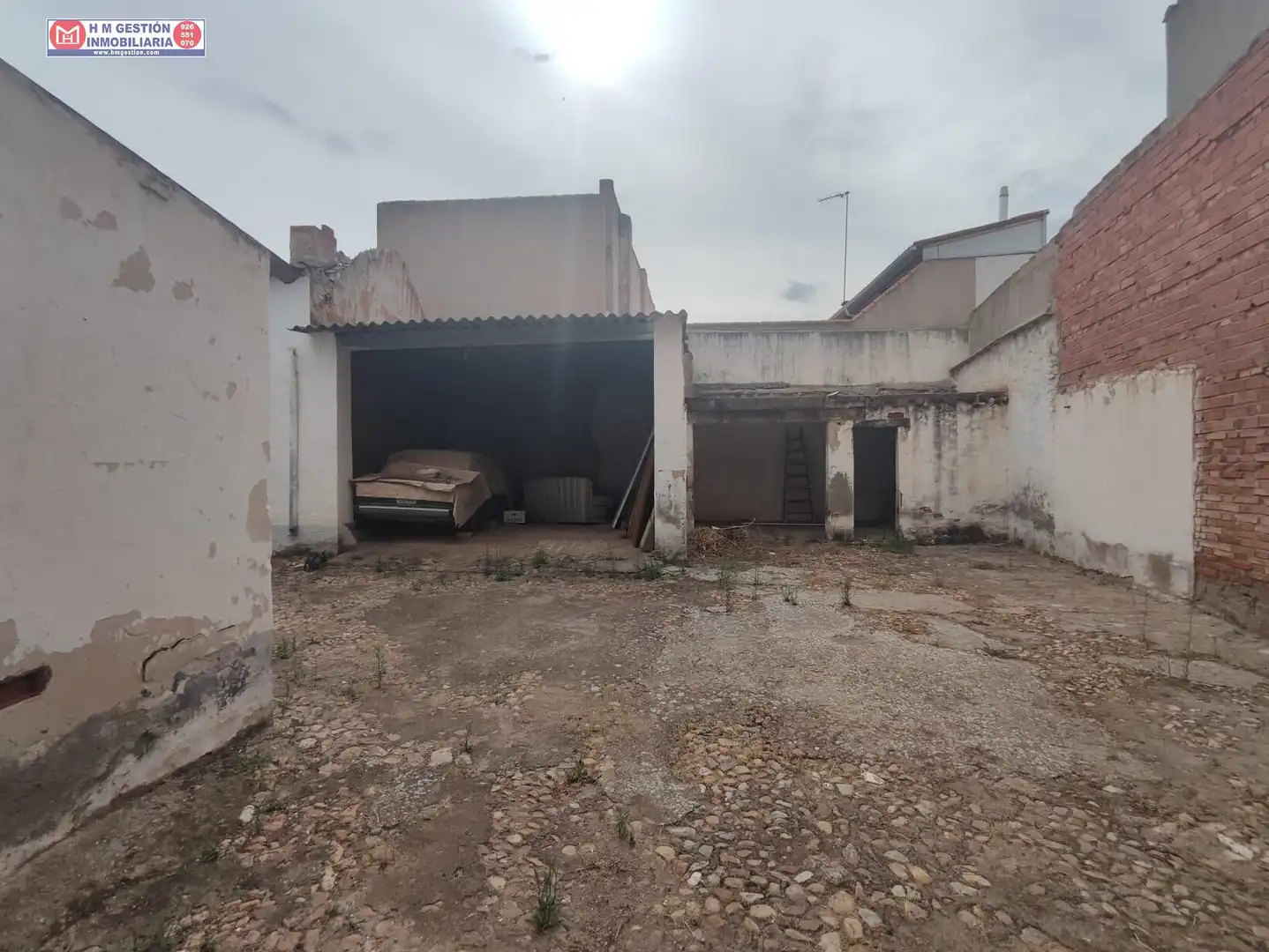Aparcament de Casa o xalet en venda en Alcázar de San Juan amb Calefacció i Terrassa