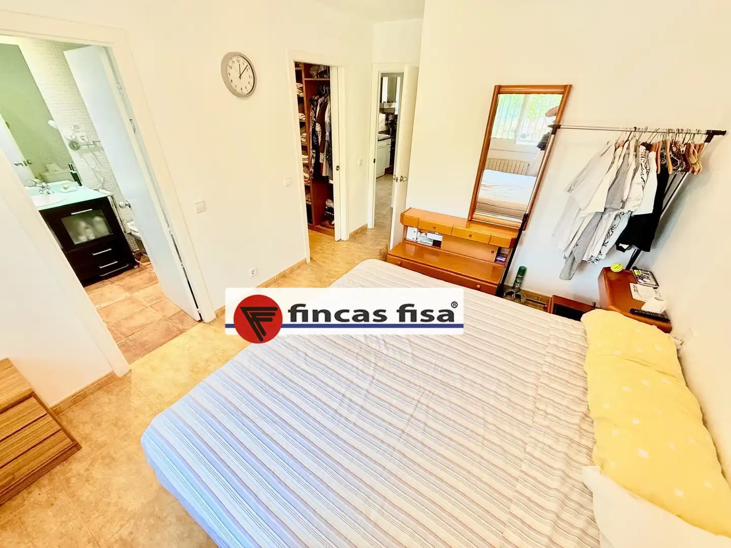 Vista exterior de Casa adosada en venda en Premià de Mar amb Aire condicionat, Calefacció i Jardí privat