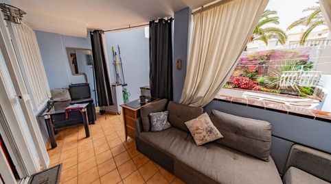 Foto 2 de Apartamento en venta en Avenida San Francisco, Los Cristianos, Arona
