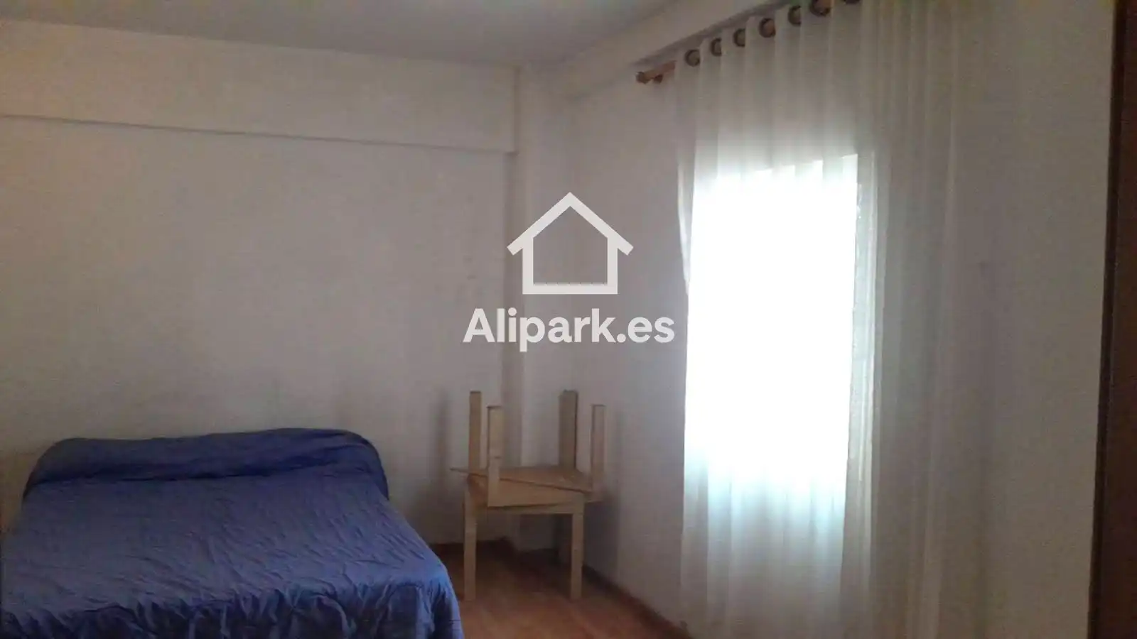Dormitori de Oficina en venda en Alicante / Alacant amb Terrassa
