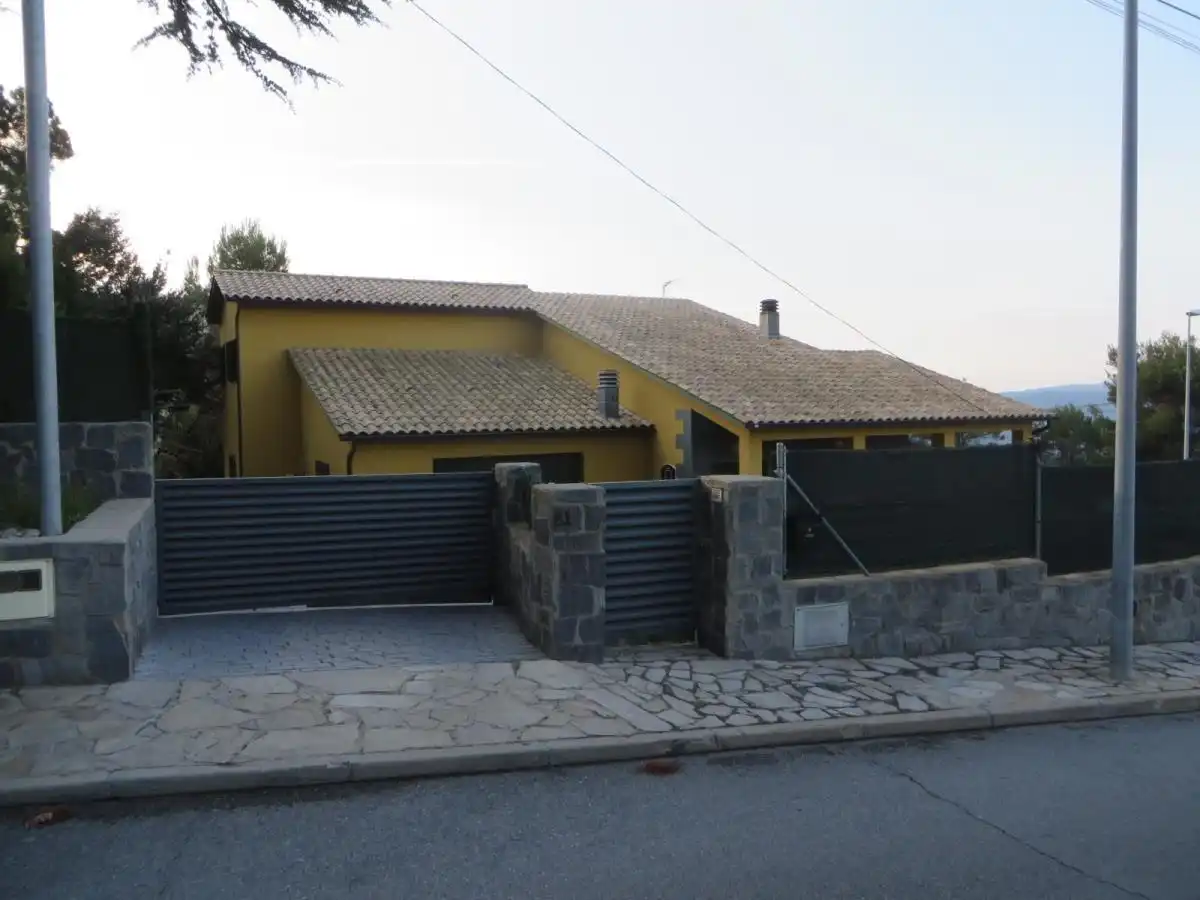Vista exterior de Casa o xalet en venda en Seva