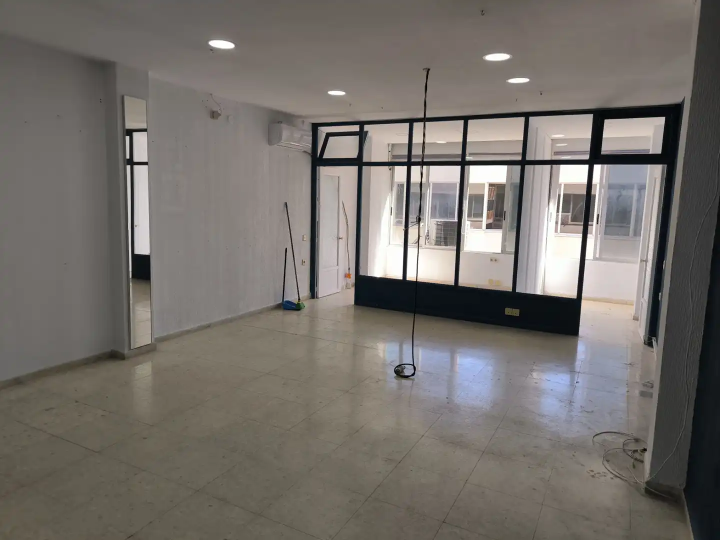 Büro zur Miete in Cádiz mit Klimaanlage