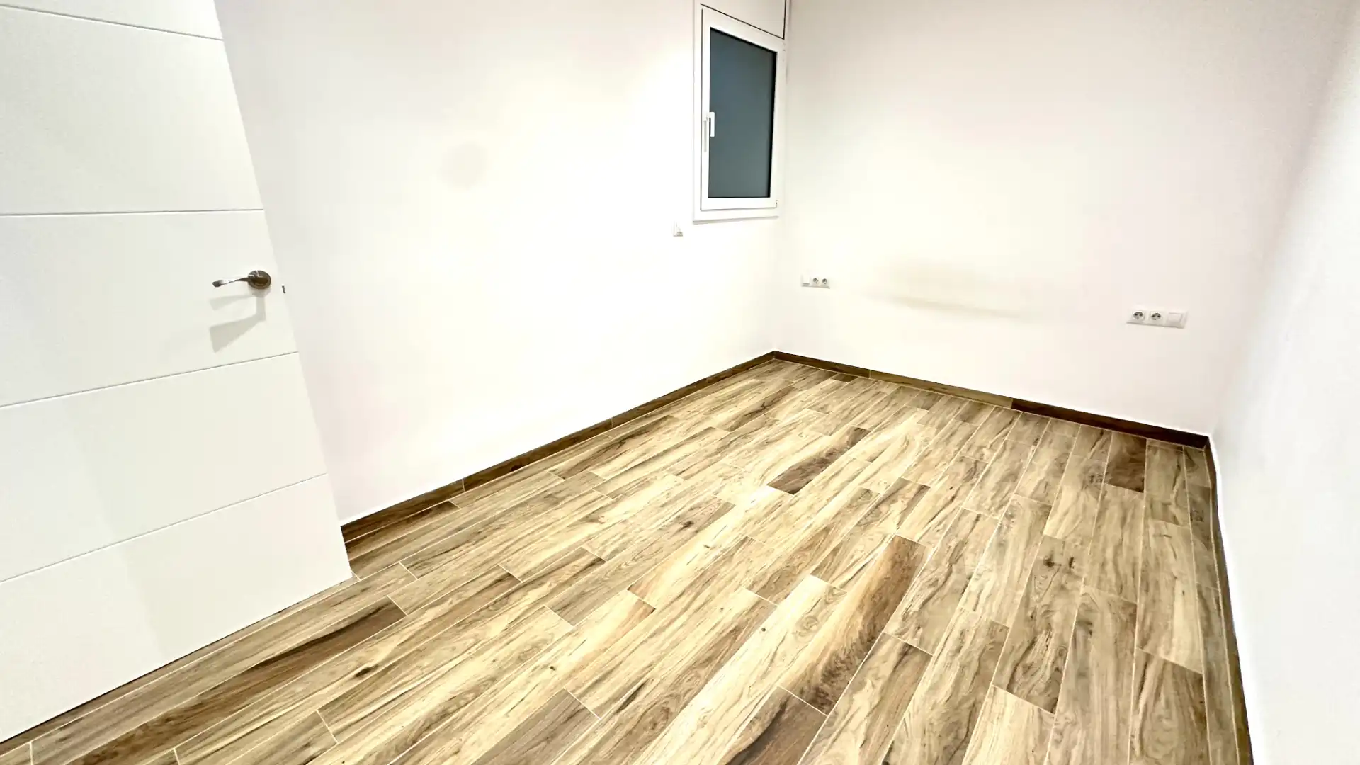 Planta baja en venta en Barcelona con Aire acondicionado, Calefacción y Parquet