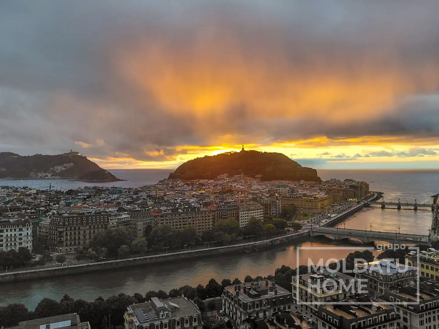 Exterior view of Flat for sale in Donostia - San Sebastián   with Heating and Storage room