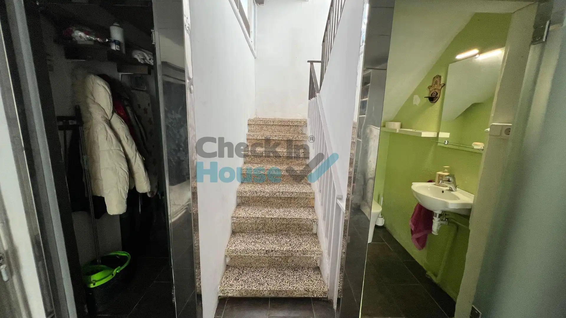 Detached homes for sale in Carrer d'Oviedo, Tueda